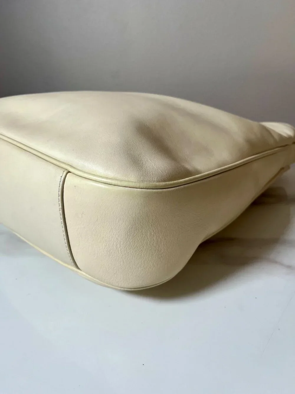 Gucci Tom Ford Vintage Y2K Bamboo Cream Calf Leather Hobo